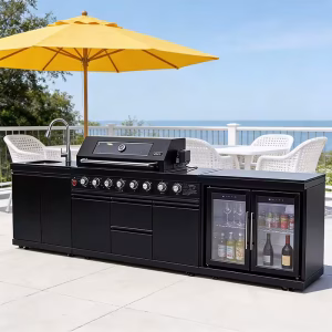 Outdoor kitchen